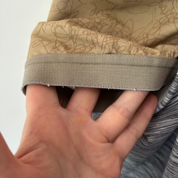 Lululemon Power Y Tank Heathered Grey Yoga - Size 6 - Picture 8 of 8